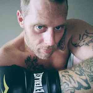 Meet your Posher, Eric